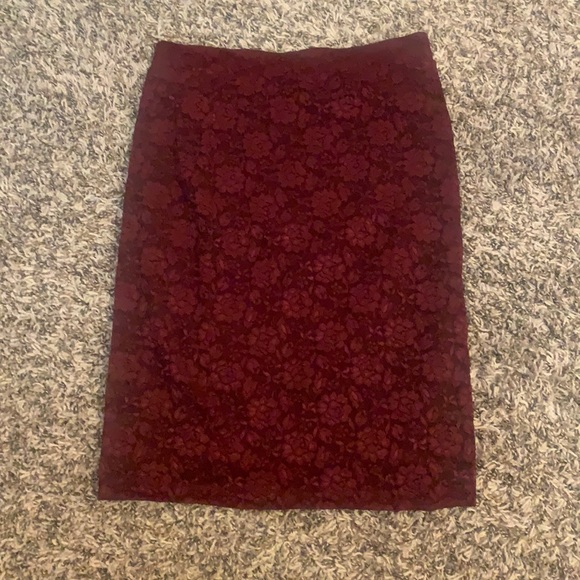 Forever 21 Dresses & Skirts - Rosy Lace Pencil Skirt